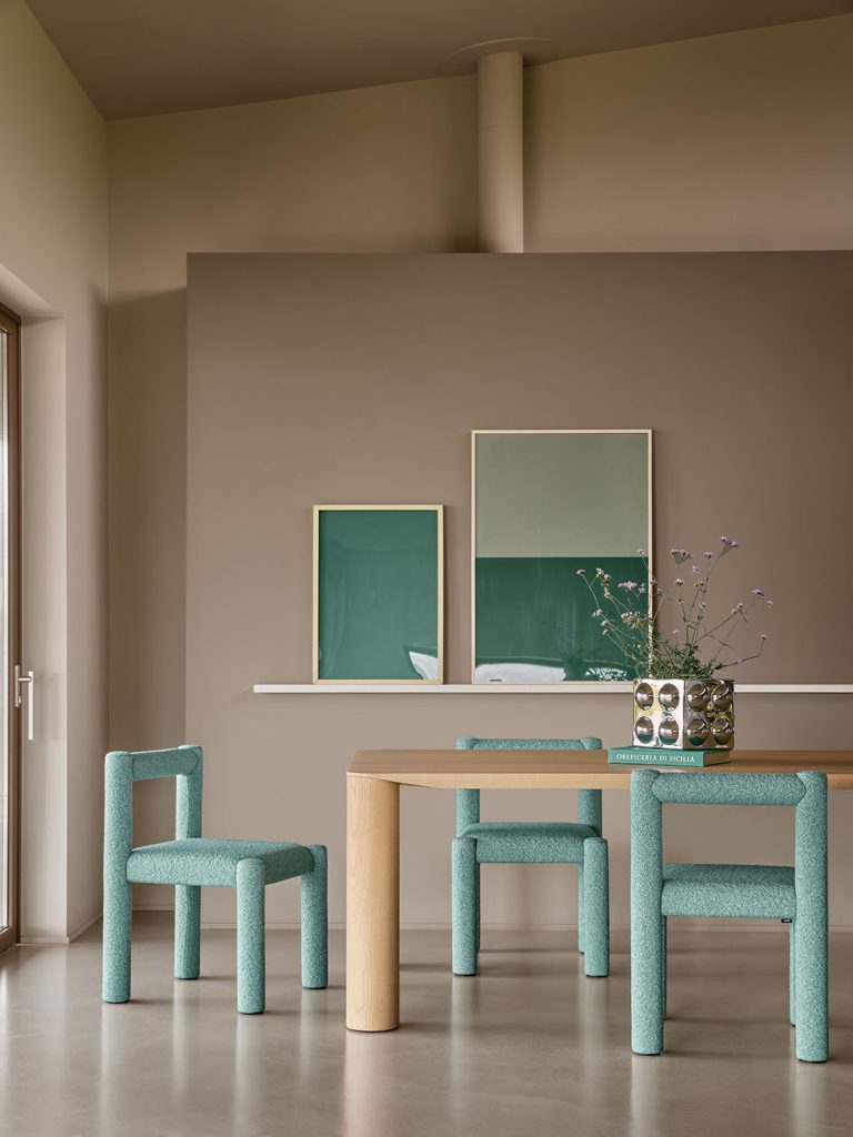 Tu-be Chairs designed by Paolo Vernier for Midj
